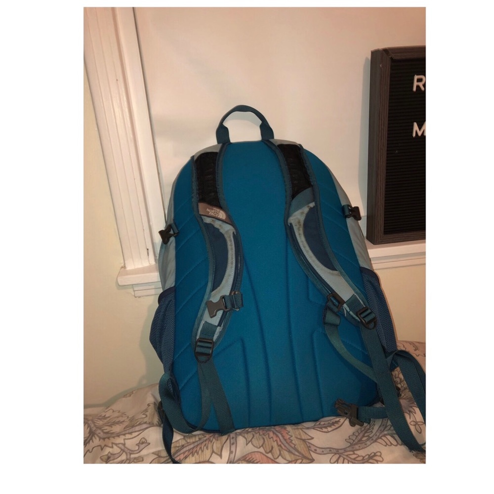 North face back pack - Picture 2 of 4